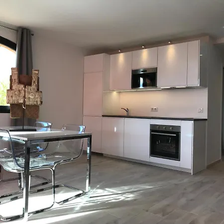 Marines Appartement, 2min Plage, 2km Saint-tropez