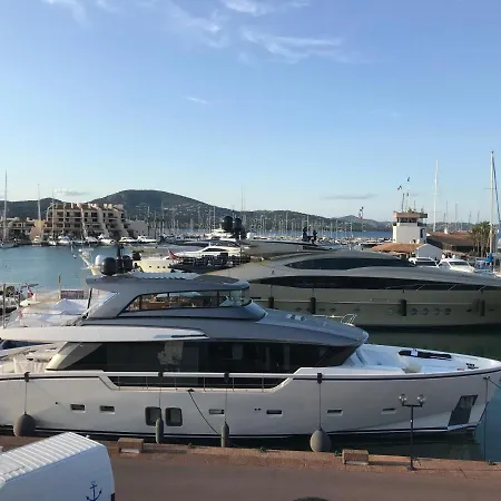 Marines Appartement, 2min Plage, 2km Saint-tropez Apartamento *